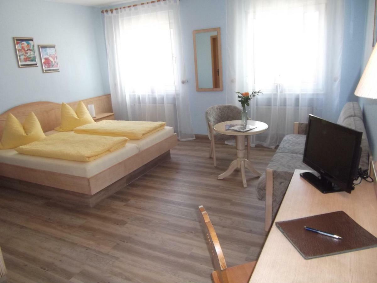 Hotel-Gasthof Krone-Lax Scheinfeld 외부 사진